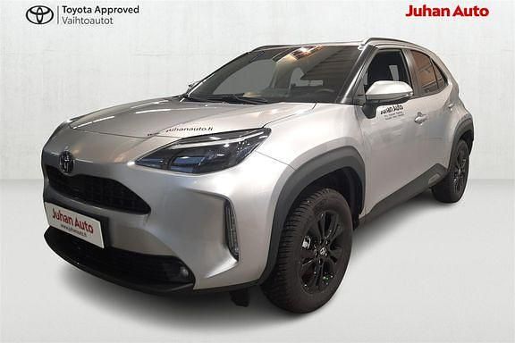 Uusi Toyota Yaris Cross 116 HP (85 kW) 2025 Met. hopea Katumaasturi