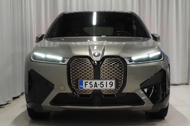 Käytetty BMW iX 455 kW (619 HP) 2023 Katumaasturi