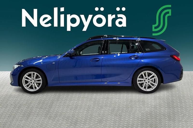 Käytetty BMW 330e Comfort Edition 292 HP (214 kW) 2024 Farmari