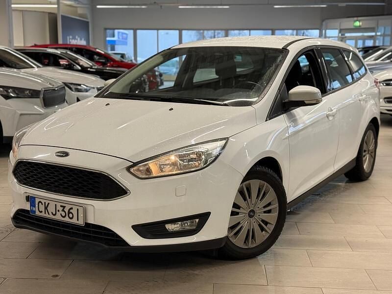 Käytetty Ford Focus Trend 125 HP (91 kW) 2017 Farmari