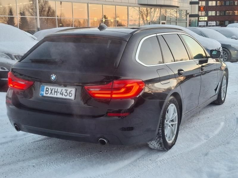 Käytetty BMW 520 190 HP (139 kW) 2019 Musta Farmari