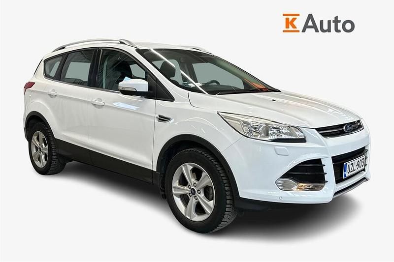 Käytetty Ford Kuga Titanium 150 HP (110 kW) 2016 Valkoinen Katumaasturi