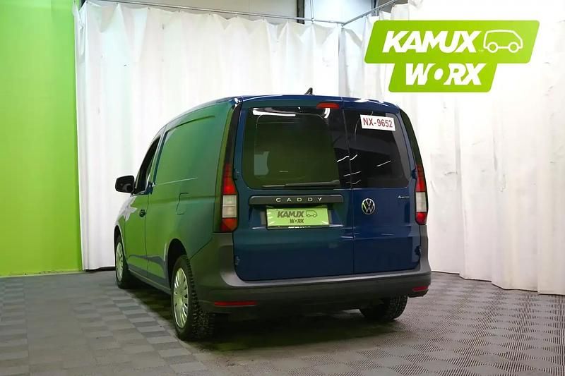Käytetty VW Caddy 122 HP (89 kW) 2021 Sininen Tila-auto