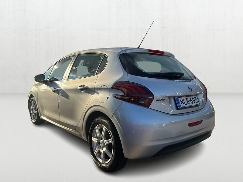 Käytetty Peugeot 208 Active 82 HP (60 kW) 2018 Harmaa Viistoperä