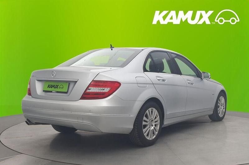 Käytetty Mercedes C250 Elegance 204 HP (150 kW) 2011 Hopea / harmaa Sedan