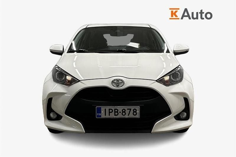 Käytetty Toyota Yaris Multidrive S 125 HP (91 kW) 2022 Valkoinen Viistoperä