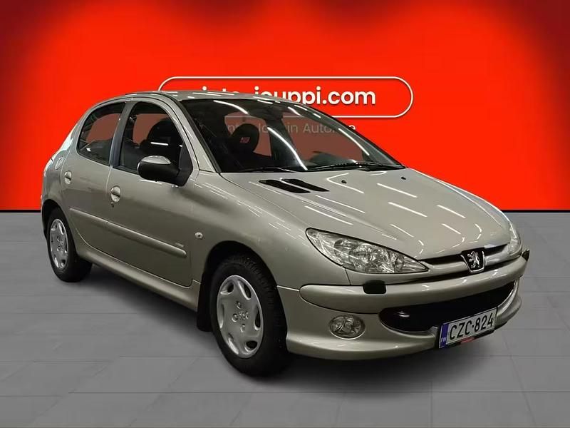 Käytetty Peugeot 206 2006