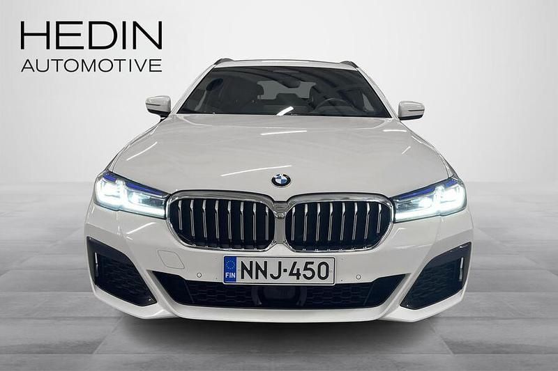 Käytetty BMW 530e Comfort Edition 292 HP (214 kW) 2021 Farmari