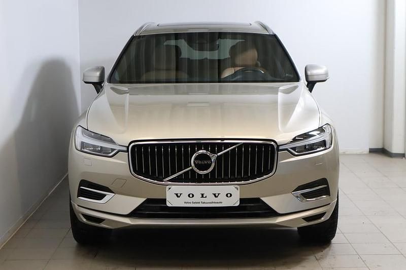 Käytetty Volvo XC60 Inscription 392 HP (288 kW) 2020 Ruskea Katumaasturi