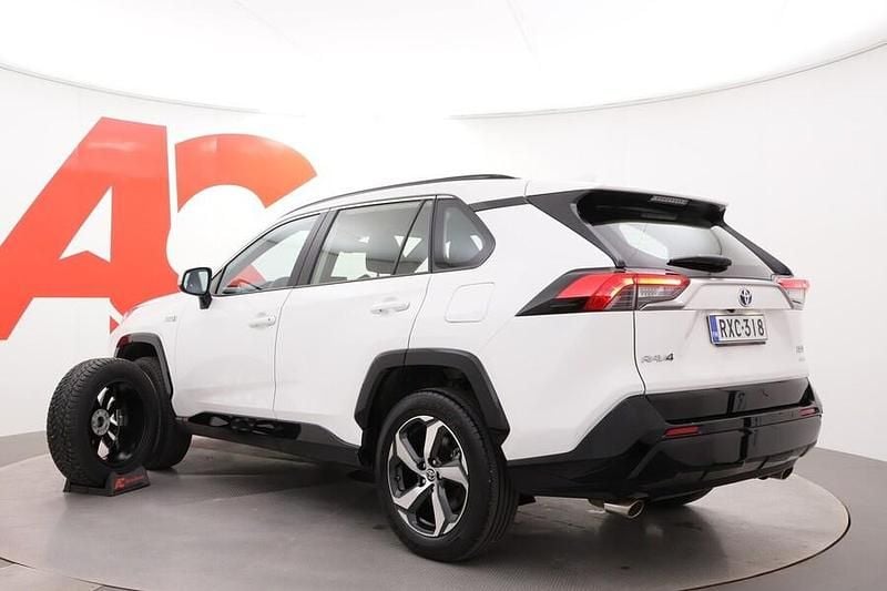 Käytetty Toyota RAV4 Hybrid Active 306 HP (225 kW) 2024 040 pure white Katumaasturi