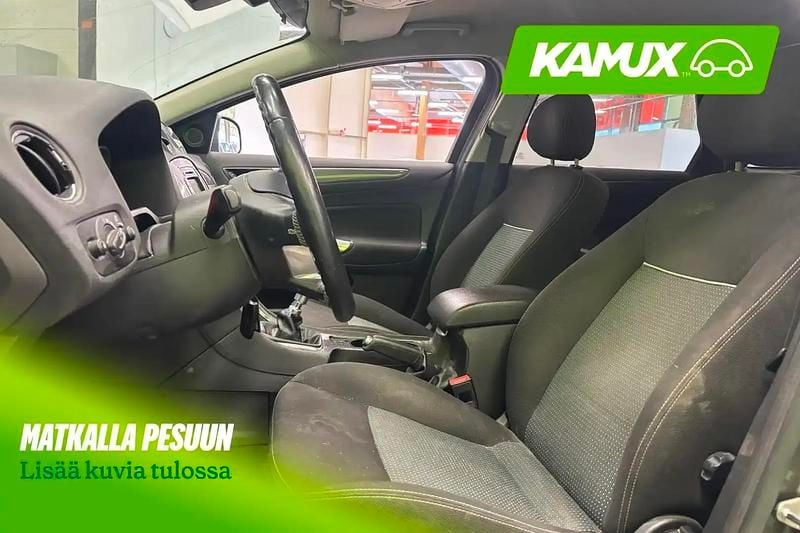 Käytetty Ford Mondeo 116 HP (85 kW) 2014 Vihreä Farmari