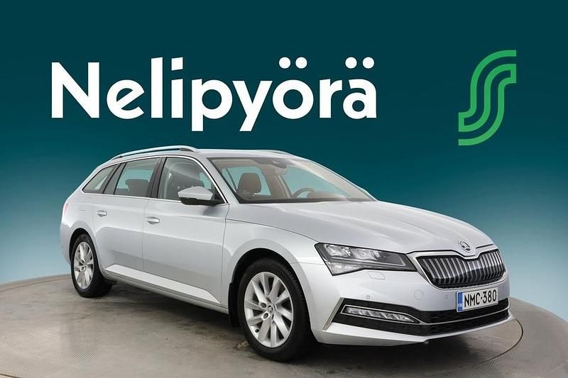 Käytetty Skoda Superb Ambition 156 HP (114 kW) 2021 Harmaa Farmari