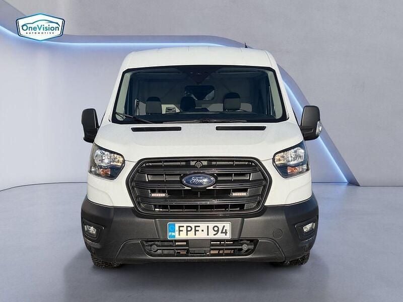 Käytetty Ford Transit Trend 129 HP (94 kW) 2022 Van