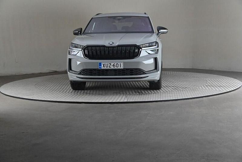 Uusi Skoda Kodiaq SportLine 204 HP (150 kW) 2025 Katumaasturi
