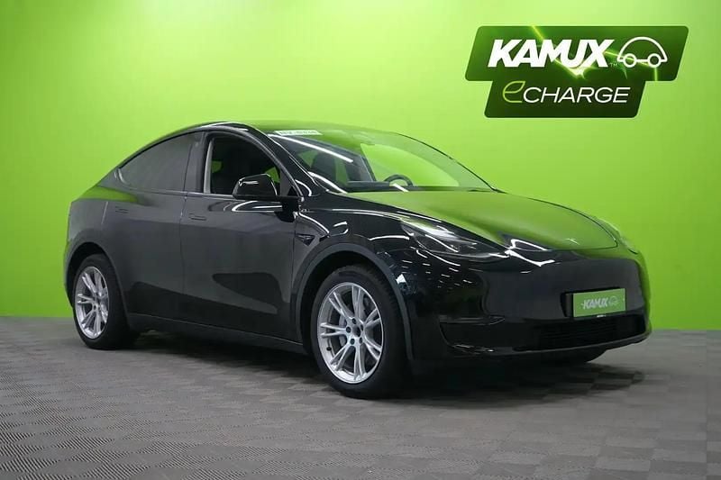 Käytetty 2022 Tesla Model Y Katumaasturi | 35 390 € (Perustarjous) - Kuva 1/4