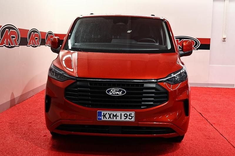 Käytetty Ford Transit Custom Limited 136 HP (100 kW) 2024 Punainen Van