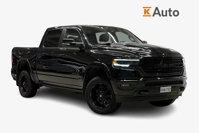 Käytetty Dodge Ram Limited 401 HP (294 kW) 2020 Musta Nouto