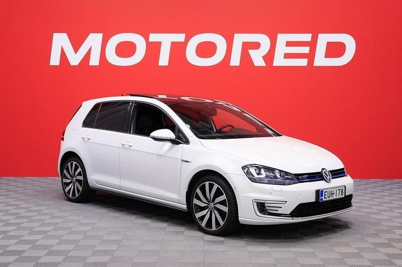 Käytetty 2017 VW Golf VII GTE Farmari | 18 490 € (Perustarjous) - Kuva 1/3