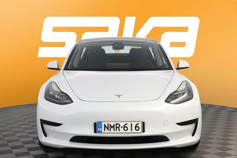Käytetty Tesla Model 3 RWD 211 kW (287 HP) 2022 Sedan