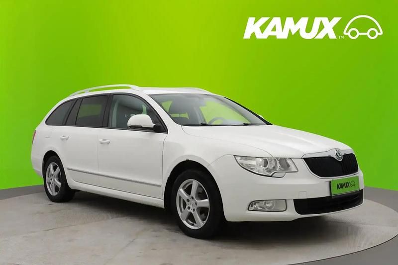 Valkoinen Käytetty 2013 Skoda Superb Business Line Farmari | 6 470 € (Supertarjous) - Kuva 1/4