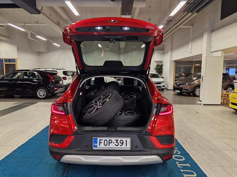 Käytetty Renault Arkana Intens 145 HP (106 kW) 2021 Nnp Katumaasturi