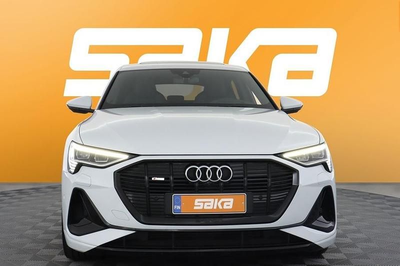 Käytetty Audi e-tron Sportback S-Line 300 kW (408 HP) 2023 Katumaasturi
