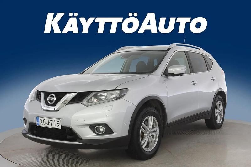 Käytetty Nissan X-Trail 360º 131 HP (96 kW) 2017 Hopea Katumaasturi
