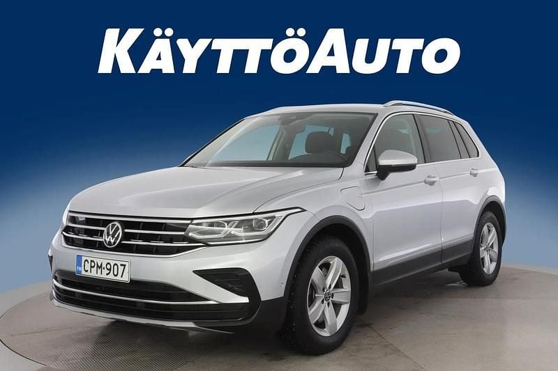 Käytetty VW Tiguan Business 245 HP (180 kW) 2021 Hopea Katumaasturi