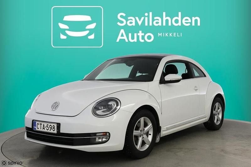 Käytetty VW Beetle Design 105 HP (77 kW) 2015 Valkoinen Viistoperä