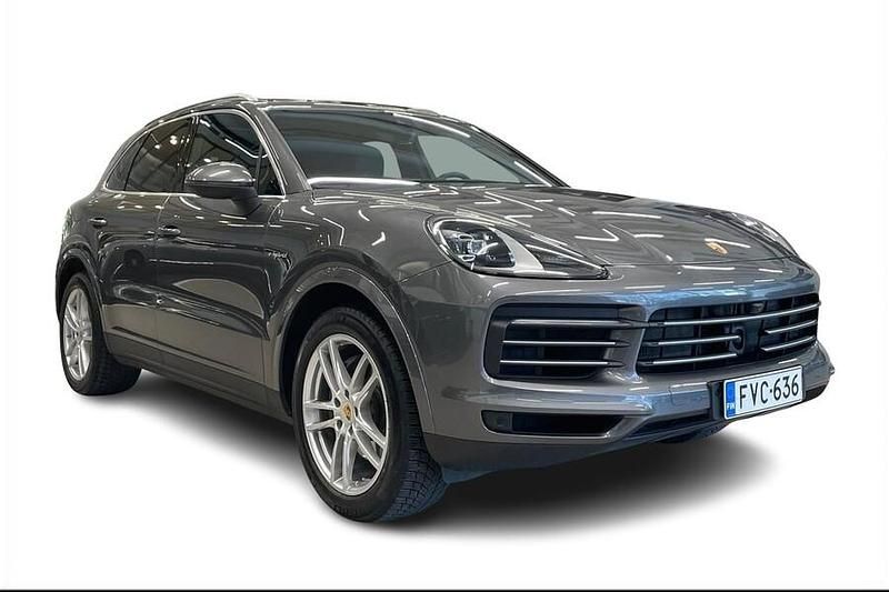 Harmaa Käytetty 2020 Porsche Cayenne Katumaasturi | 59 890 € - Kuva 1/4