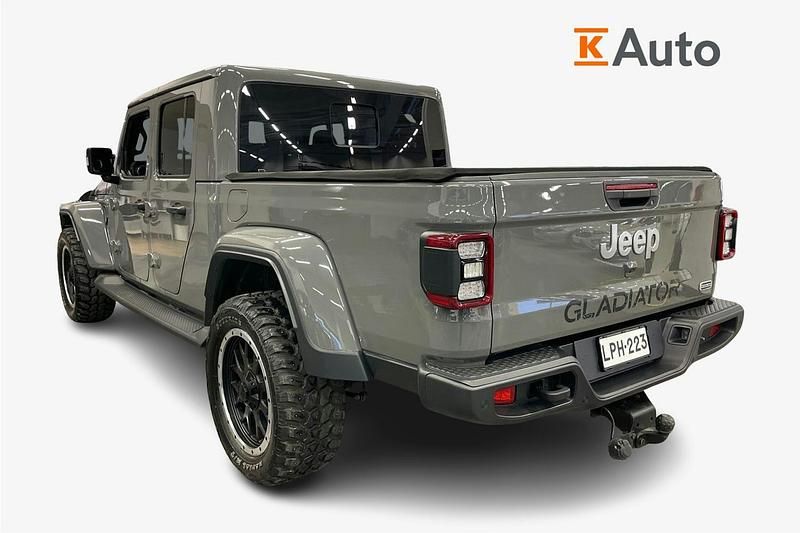 Käytetty Jeep Gladiator Overland 260 HP (191 kW) 2021 Harmaa Nouto