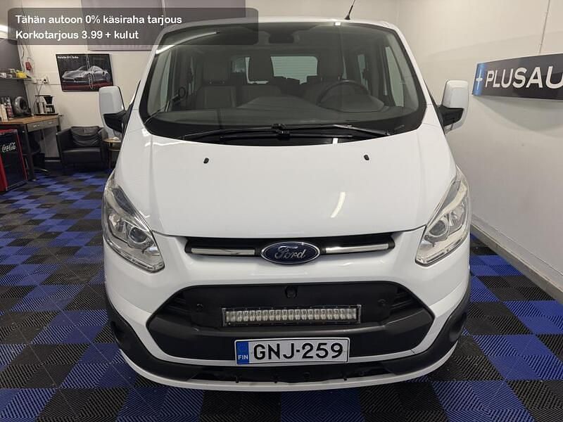 Käytetty Ford Tourneo 155 HP (114 kW) 2015 Tila-auto