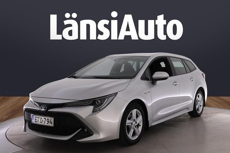 Hopea Käytetty 2021 Toyota Corolla Active Farmari | 22 790 € (Perustarjous) - Kuva 1/1