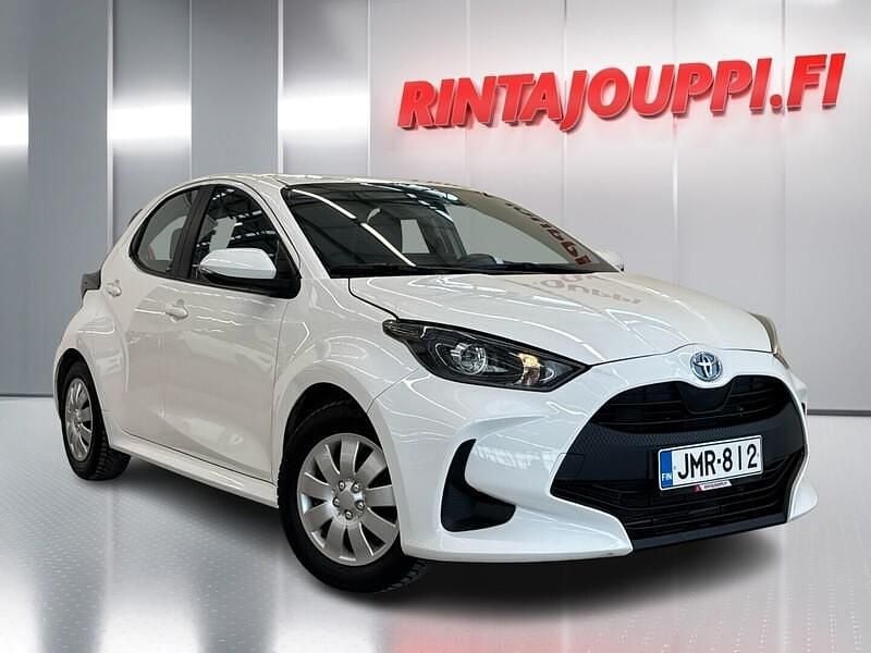 Käytetty Toyota Yaris Hybrid Active 116 HP (85 kW) 2022 Viistoperä