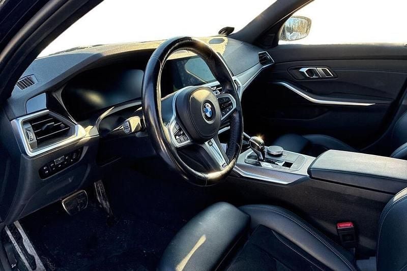 Käytetty BMW 330e M Sport 292 HP (214 kW) 2021 Musta Sedan