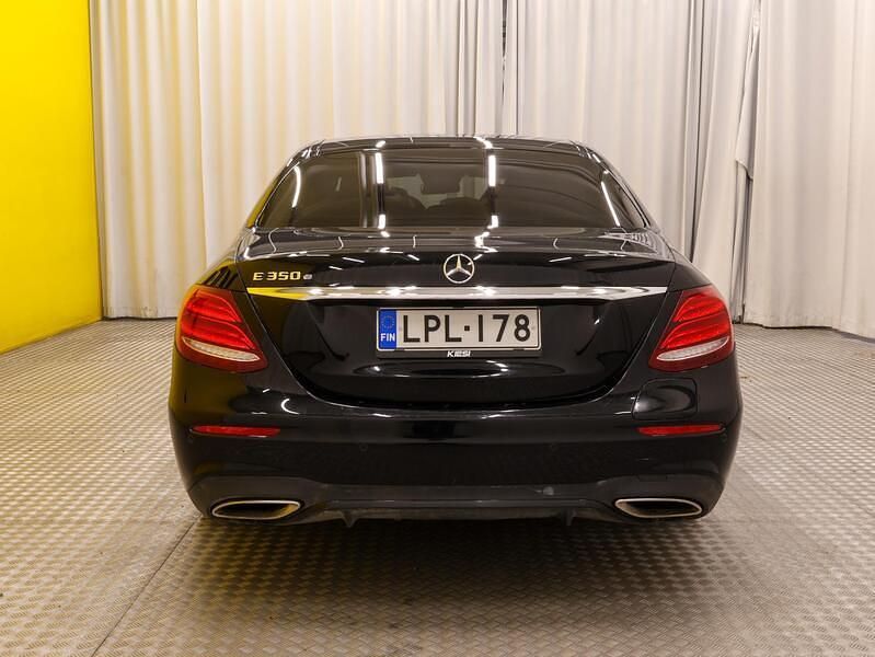 Käytetty Mercedes E350 Business 211 HP (155 kW) 2018 Sedan