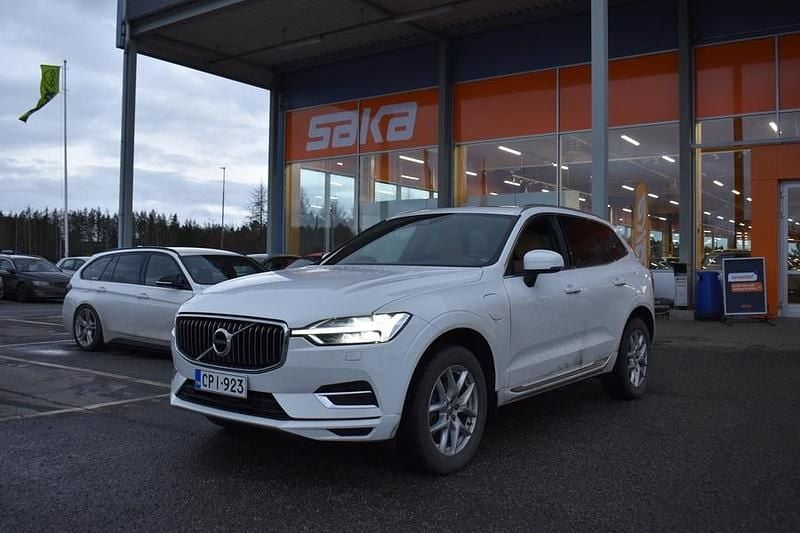 Käytetty 2020 Volvo XC60 Business Edition Katumaasturi | 32 990 € (Hyvä tarjous) - Kuva 1/4