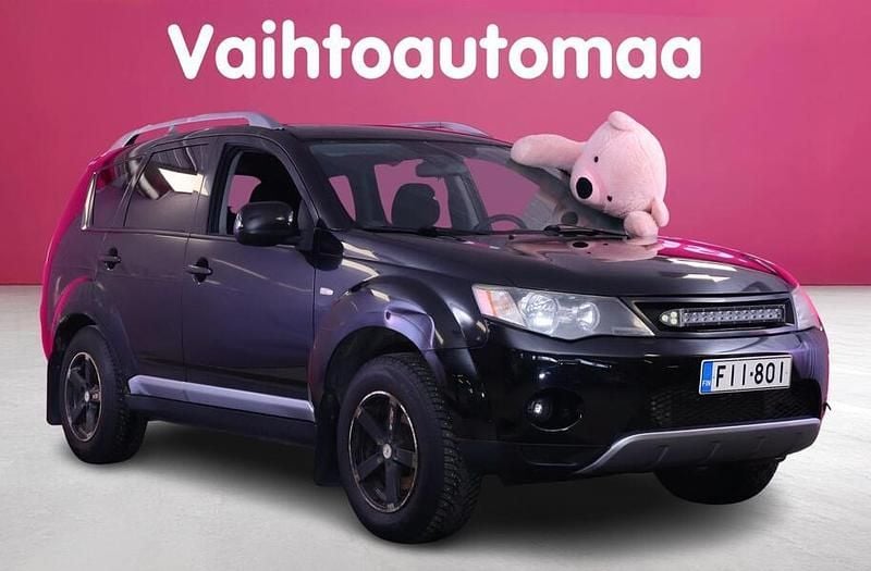 Käytetty Mitsubishi Outlander Intense 140 HP (102 kW) 2007 Katumaasturi