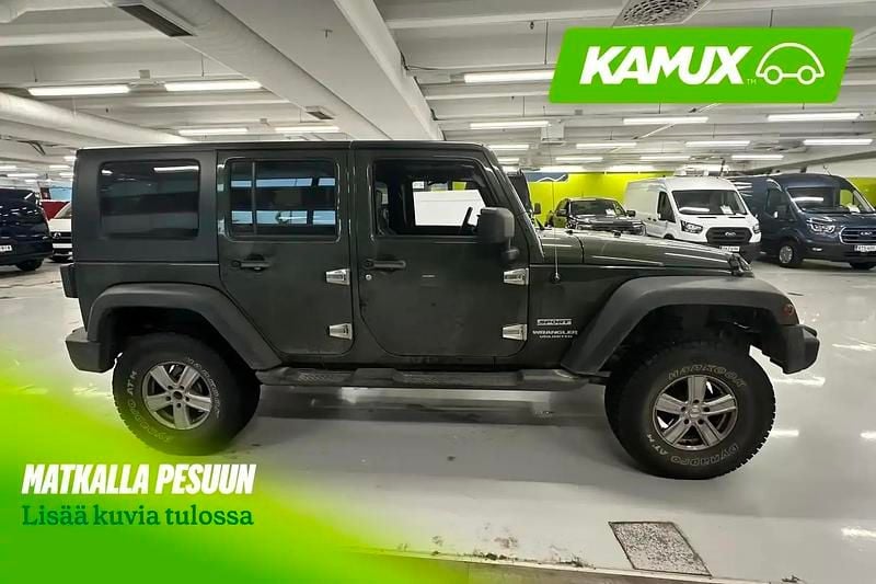 Käytetty Jeep Wrangler Unlimited Sport 177 HP (130 kW) 2007 Vihreä Katumaasturi