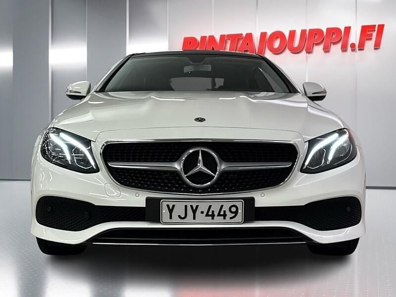 Käytetty Mercedes E220 194 HP (142 kW) 2018 Valkoinen Coupe - kaksiovinen