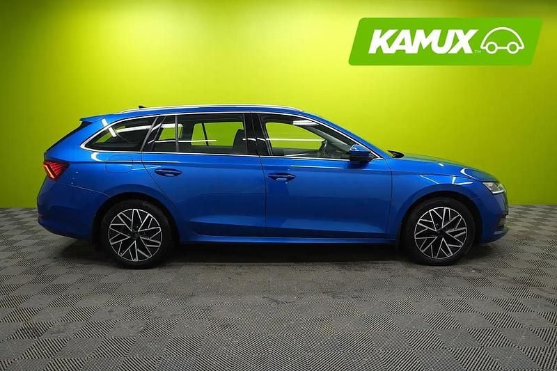 Käytetty Skoda Octavia Style 150 HP (110 kW) 2021 Sininen Farmari