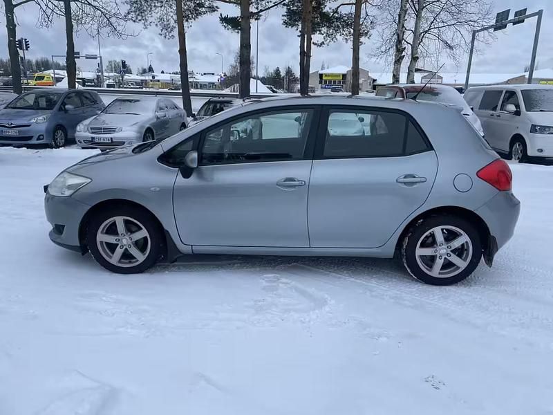 Käytetty Toyota Auris 2009 Viistoperä