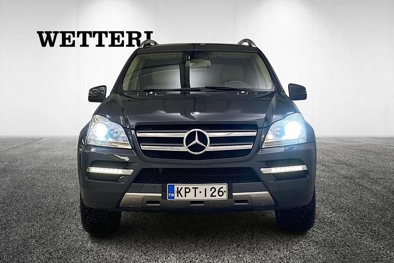 Käytetty Mercedes GL350 265 HP (194 kW) 2011 Harmaa Katumaasturi