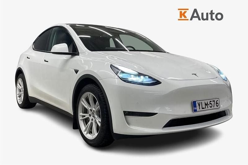 Käytetty 2021 Tesla Model Y Katumaasturi | 30 390 € (Perustarjous) - Kuva 1/3