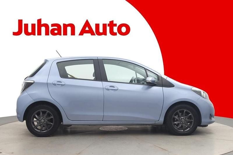 Käytetty Toyota Yaris Active 99 HP (72 kW) 2014 Sininen Viistoperä
