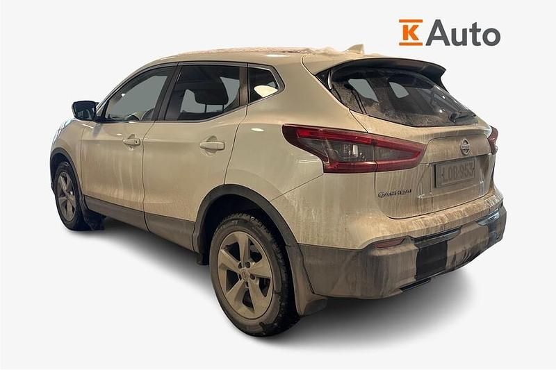 Käytetty Nissan Qashqai Acenta 116 HP (85 kW) 2018 Valkoinen Katumaasturi