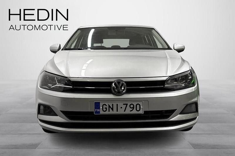 Käytetty VW Polo Style 95 HP (69 kW) 2020 Hopea Viistoperä