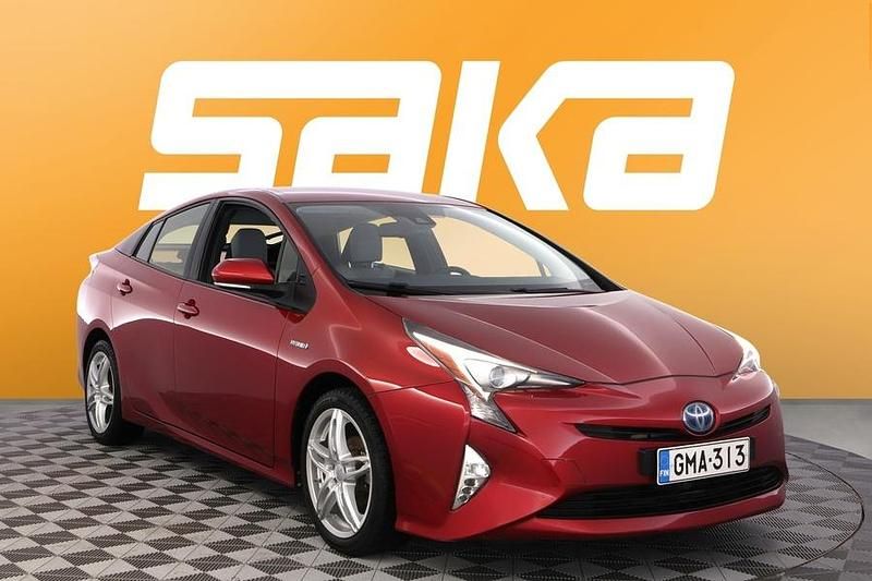 Käytetty Toyota Prius Business Edition 122 HP (89 kW) 2016 Viistoperä
