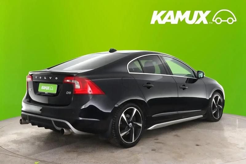 Käytetty Volvo S60 Summum 205 HP (150 kW) 2010 Musta Sedan
