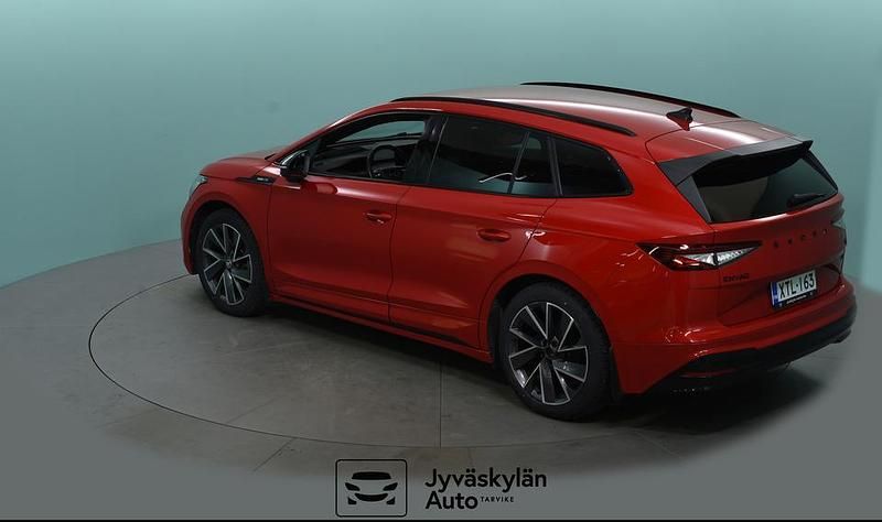 Käytetty Skoda Enyaq iV SportLine 194 kW (265 HP) 2022 Punainen Katumaasturi